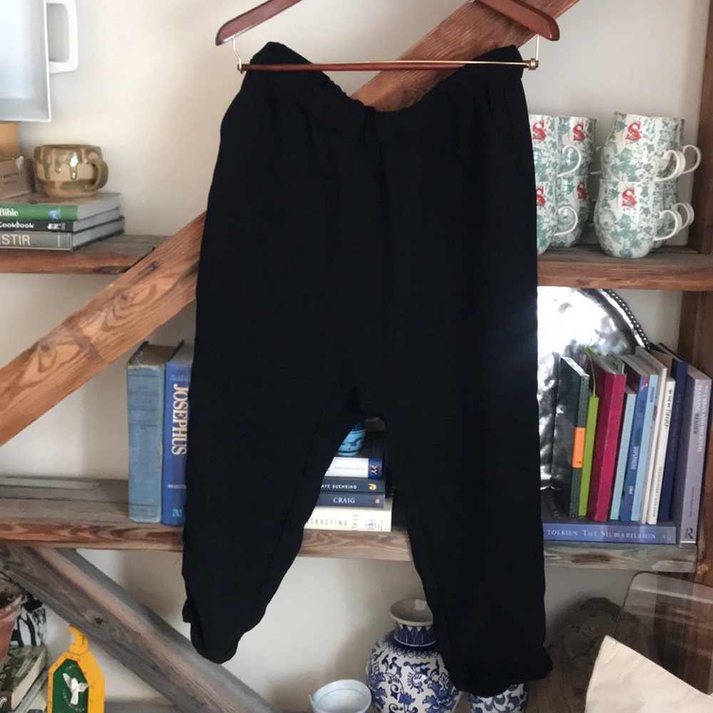ZARA cropped black pants